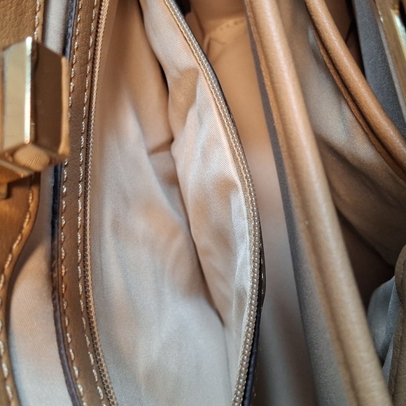 NWT Inc International Concepts Fringe Convertible Shoulder & Crossbody B… - Picture 12 of 16